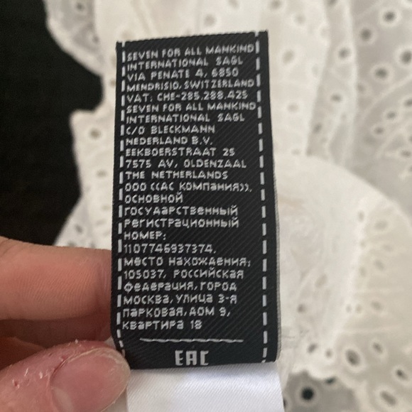 7 For all mankind top. Size XS - Picture 6 of 8